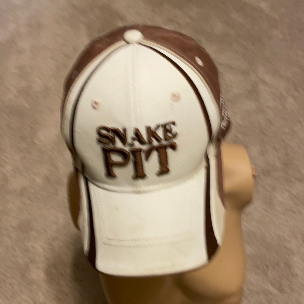 Snake Pit brown and cream Golf hat